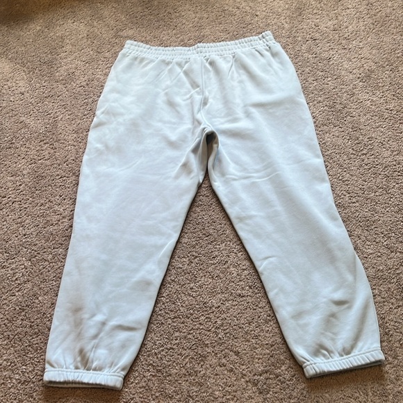 Fabletics graphic jogger sweatpants - Picture 11 of 11